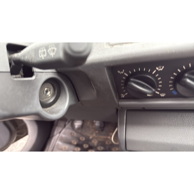 Serrure de coffre RENAULT CLIO 1 Photo n°13