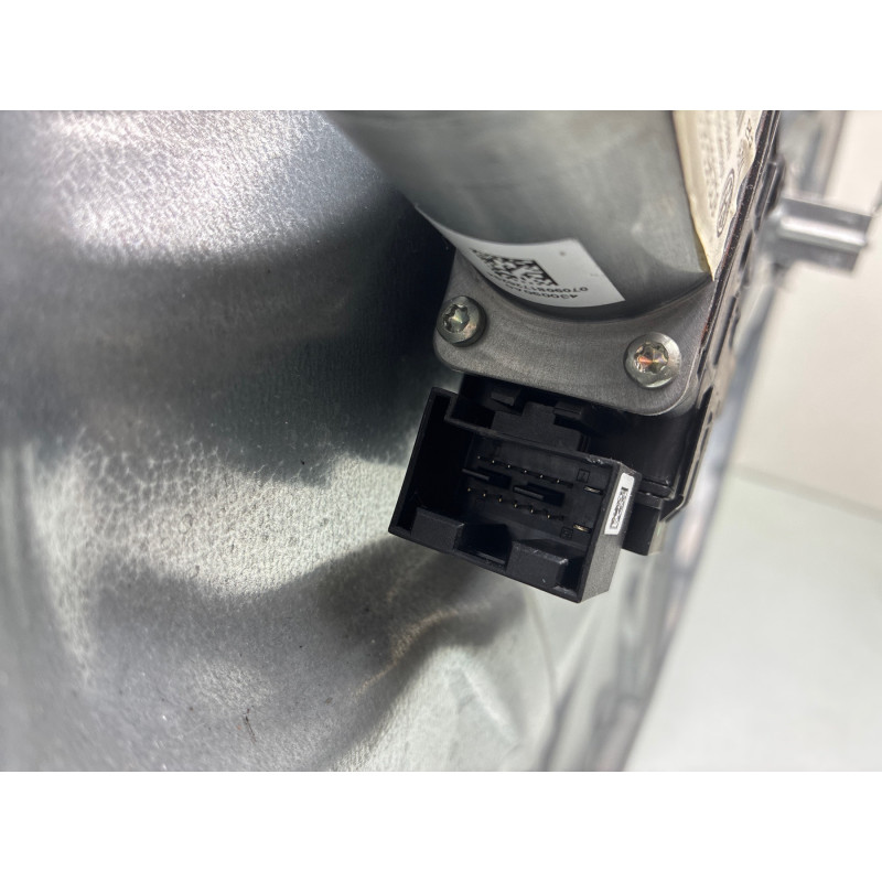 Leve vitre electrique avant droit VOLKSWAGEN POLO 4 Photo n°3