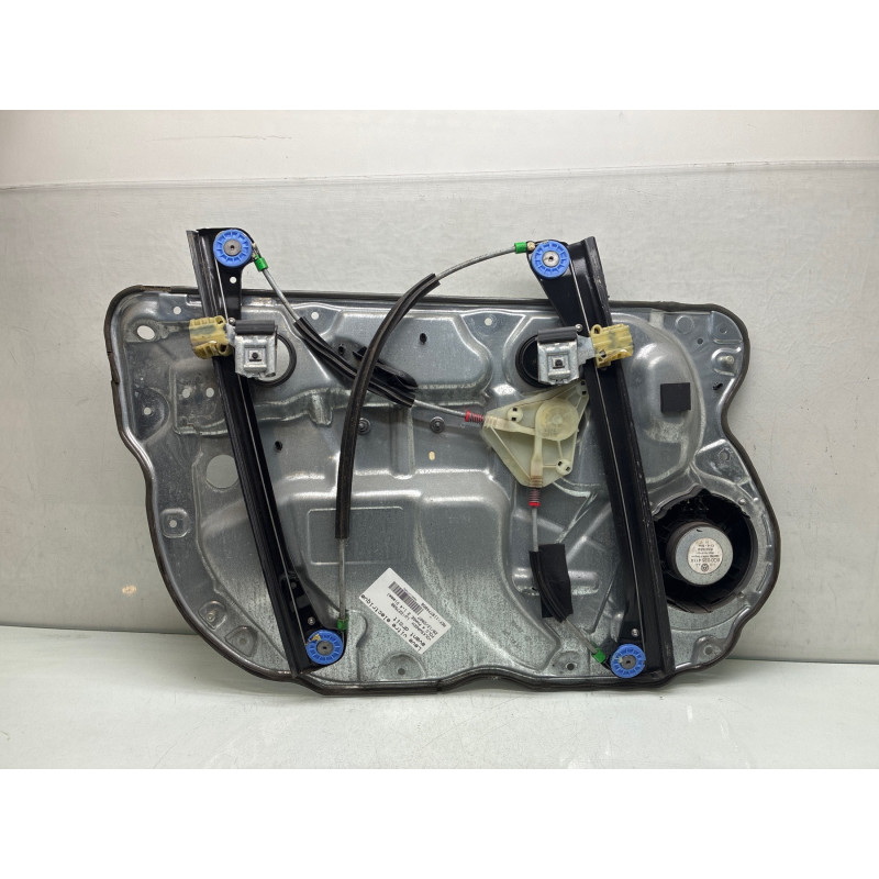 Leve vitre electrique avant droit VOLKSWAGEN POLO 4 Photo n°4