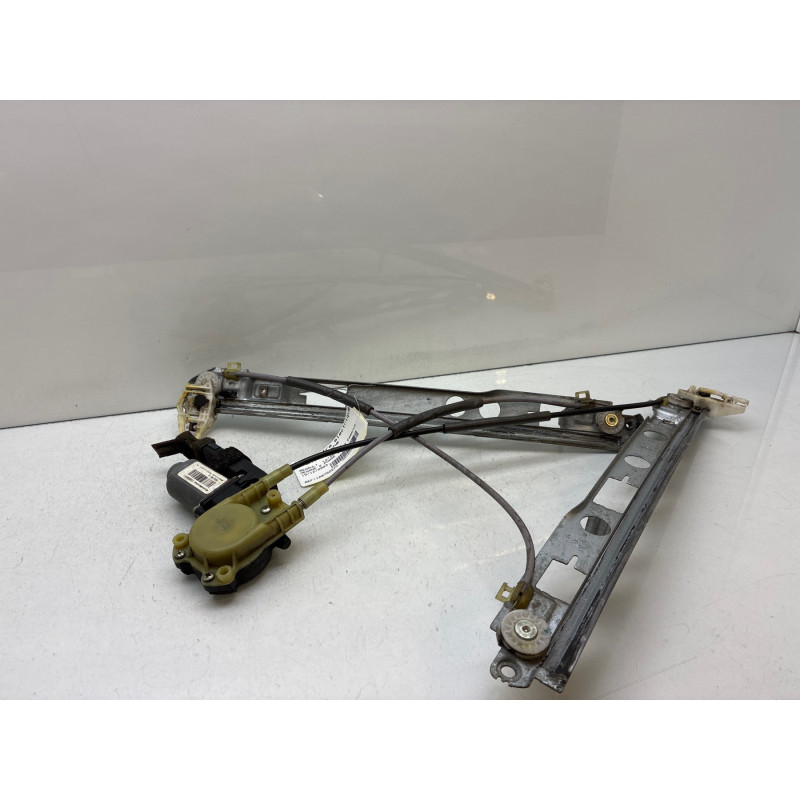 Leve vitre electrique avant gauche RENAULT MEGANE 2 Photo n°5