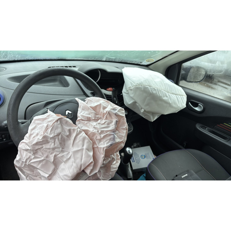 Vitre avant droit RENAULT TWINGO 2 Photo n°17