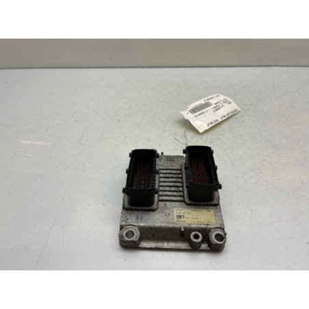 Calculateur moteur OPEL CORSA D