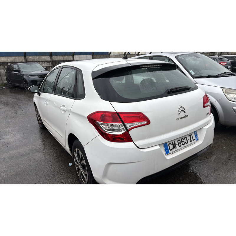 Attache ceinture arriere droit CITROEN C4 2 Photo n°10