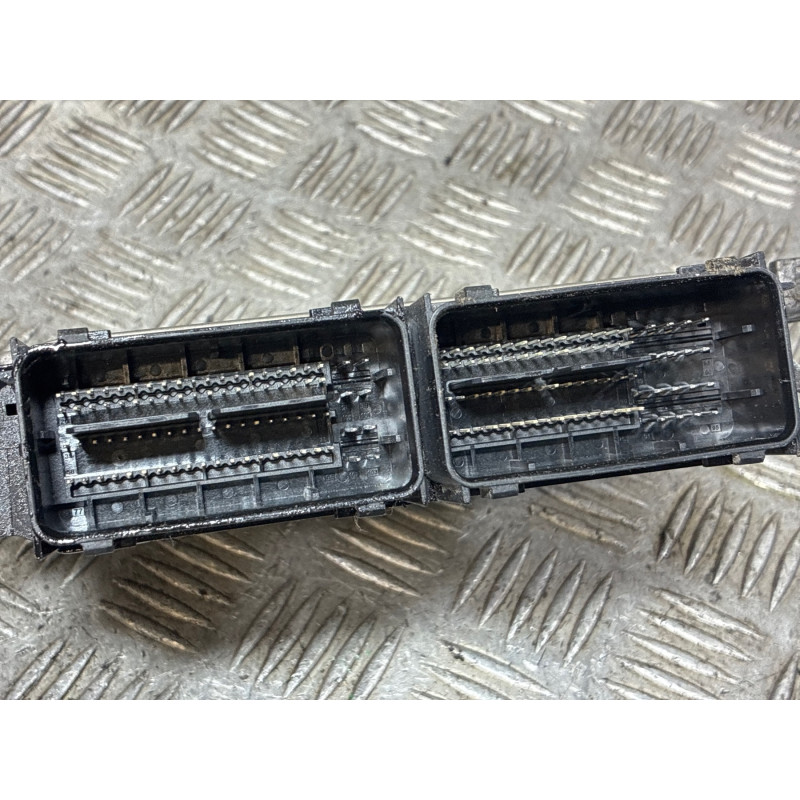 Calculateur moteur FORD B-MAX Photo n°1