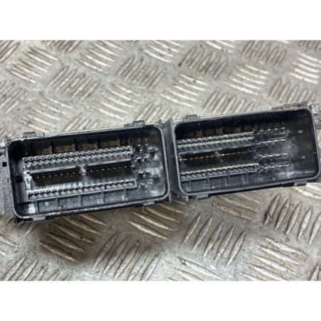 Calculateur moteur FORD B-MAX Photo n°1
