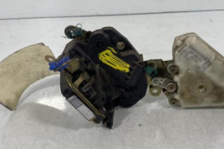 Serrure avant droit NISSAN ALMERA TINO