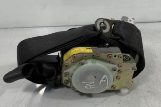 Pretensionneur de ceinture avant droit TOYOTA YARIS 1