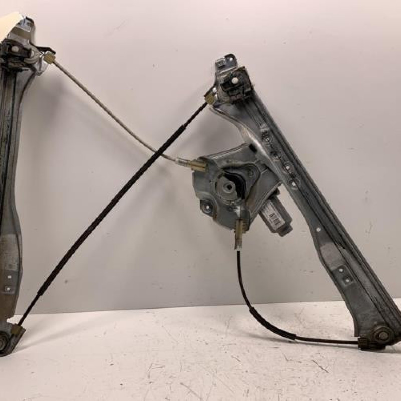 Leve vitre electrique avant droit RENAULT CLIO 3 Photo n°4