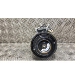 Compresseur clim MERCEDES CLASSE A 176 Photo n°1