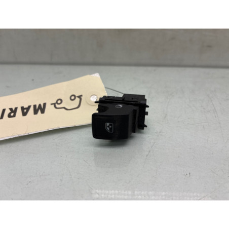 Interrupteur de leve vitre arriere gauche VOLKSWAGEN PASSAT 7