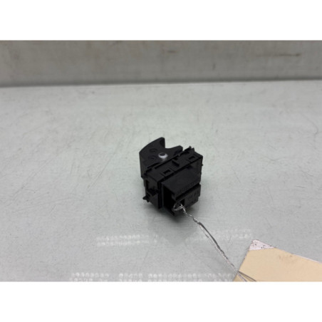 Interrupteur de leve vitre avant droit VOLKSWAGEN PASSAT 7