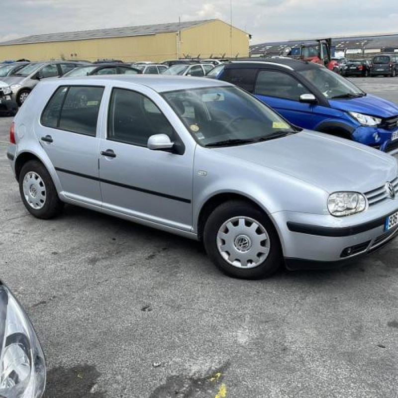 Feu arriere principal droit (feux) VOLKSWAGEN GOLF 4 Photo n°4