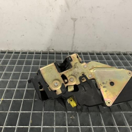 Serrure avant droit VOLVO V 40 1