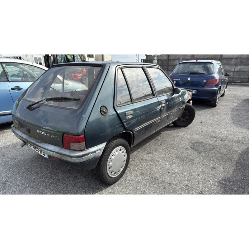 Porte avant gauche PEUGEOT 205 Photo n°8