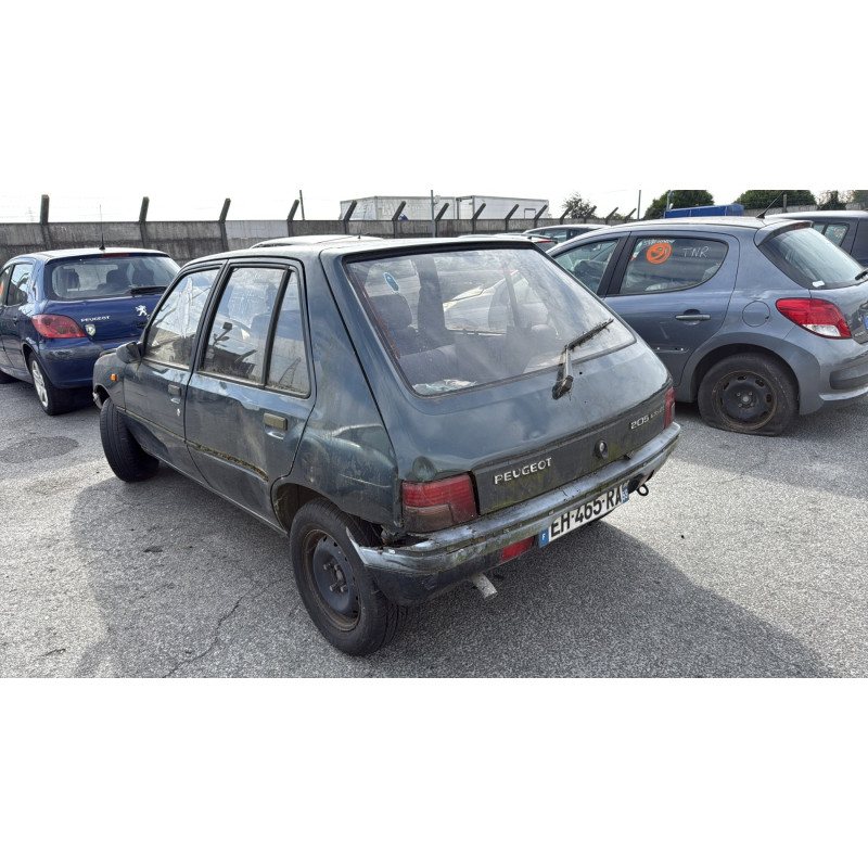 Porte avant gauche PEUGEOT 205 Photo n°9
