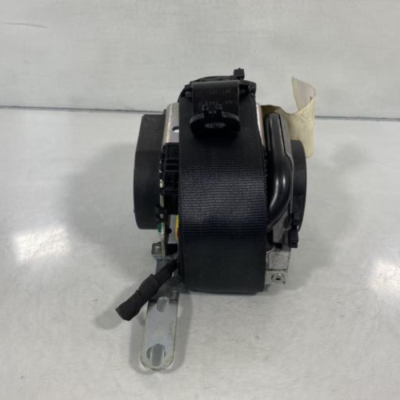Pretensionneur de ceinture avant droit VOLKSWAGEN POLO 4 Photo n°2