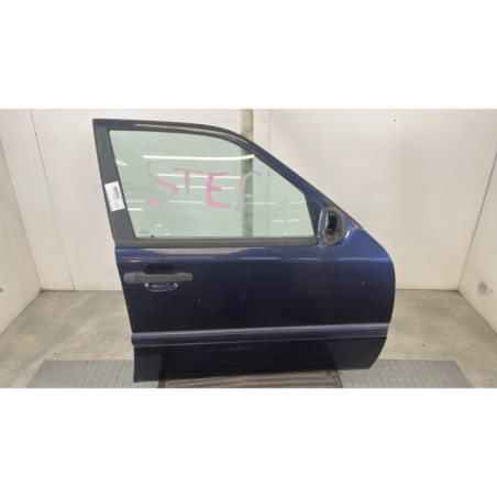 Porte avant droit MERCEDES CLASSE C 202 Photo n°1