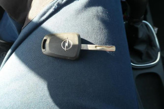 Boite de vitesses OPEL CORSA D