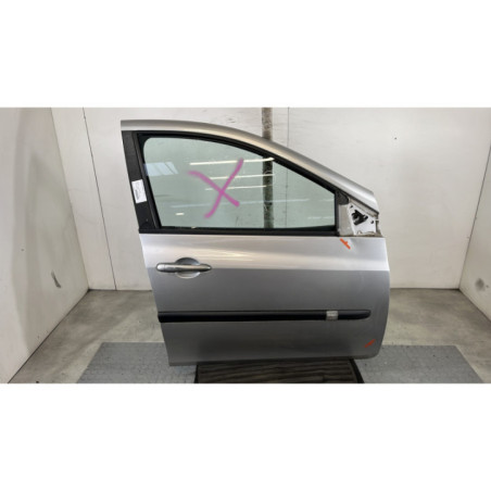 Porte avant droit RENAULT CLIO 3 Photo n°1