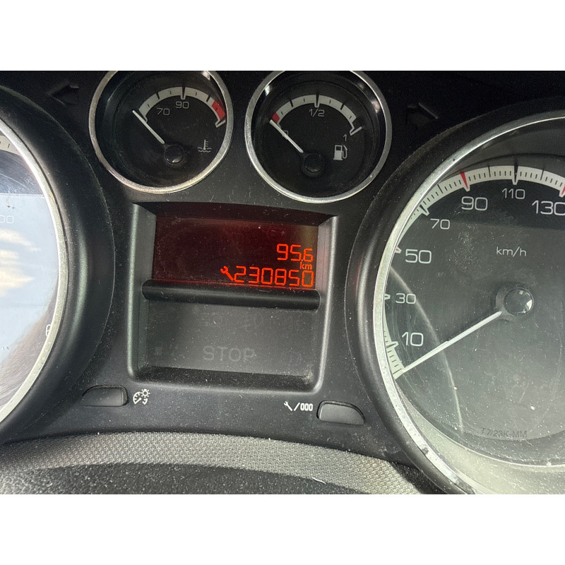 Fermeture de capot PEUGEOT 308 1 Photo n°6