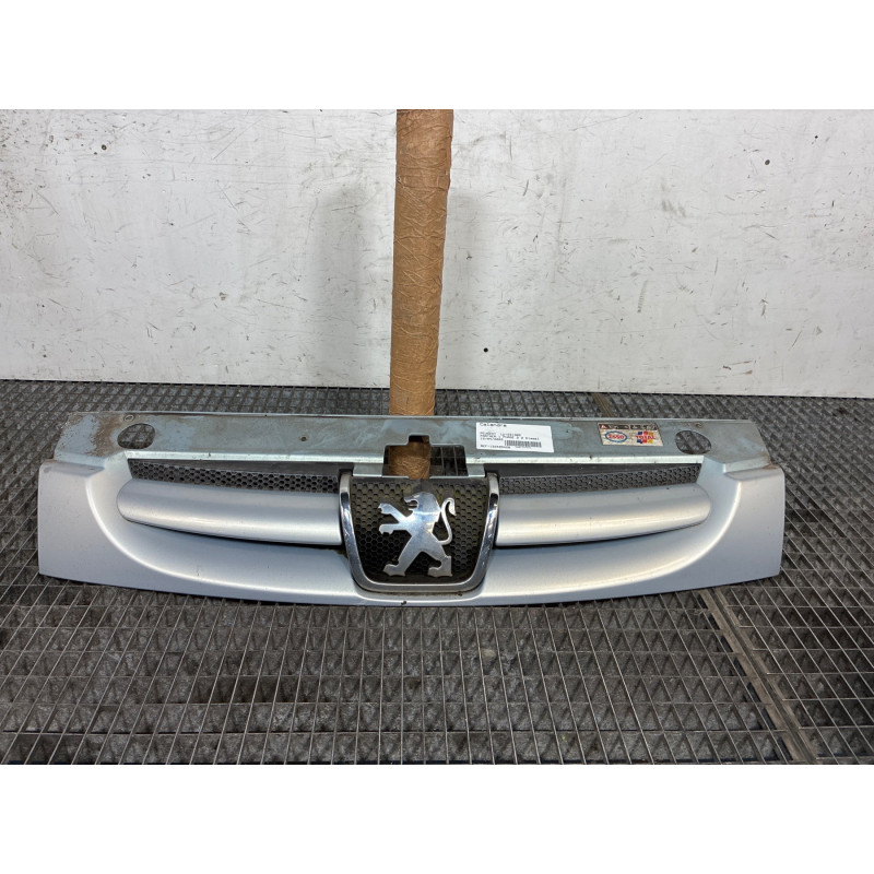 Calandre PEUGEOT PARTNER 1 Photo n°3