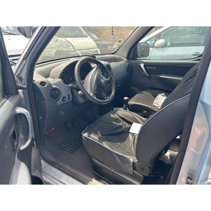 Calandre PEUGEOT PARTNER 1 Photo n°6