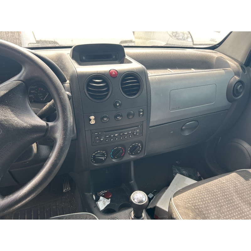 Calandre PEUGEOT PARTNER 1 Photo n°7