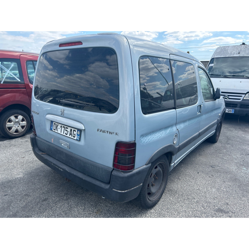 Calandre PEUGEOT PARTNER 1 Photo n°15