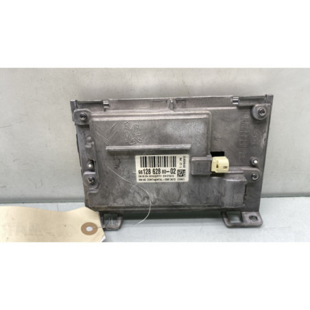 Ecran GPS PEUGEOT 2008 1