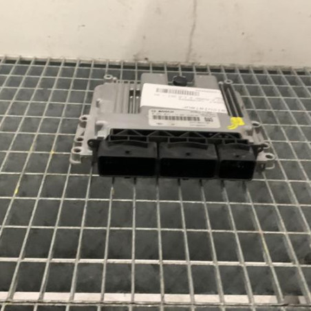 Calculateur moteur RENAULT CLIO 4