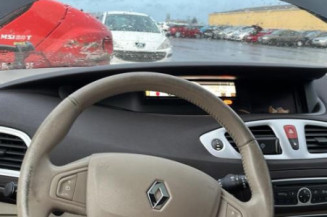 Pretensionneur de ceinture avant droit RENAULT GRAND SCENIC 3