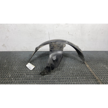 Pare boue avant gauche RENAULT CLIO 2