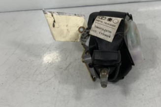 Pretensionneur de ceinture avant droit TOYOTA YARIS 1