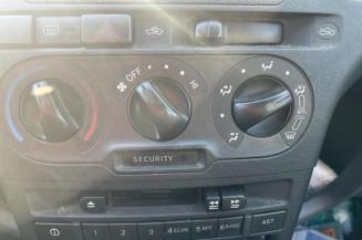 Pretensionneur de ceinture avant droit TOYOTA YARIS 1