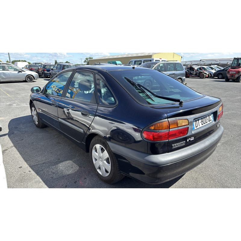 Porte avant droit RENAULT LAGUNA 1 Photo n°10