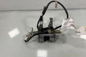 Serrure de coffre TOYOTA YARIS 1 Photo n°1