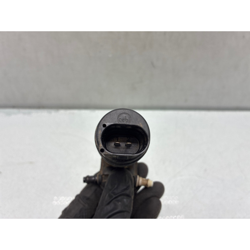 Pompe lave glace avant VOLKSWAGEN T-CROSS Photo n°4