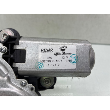Moteur essuie glace arriere FIAT 500 2 Photo n°1