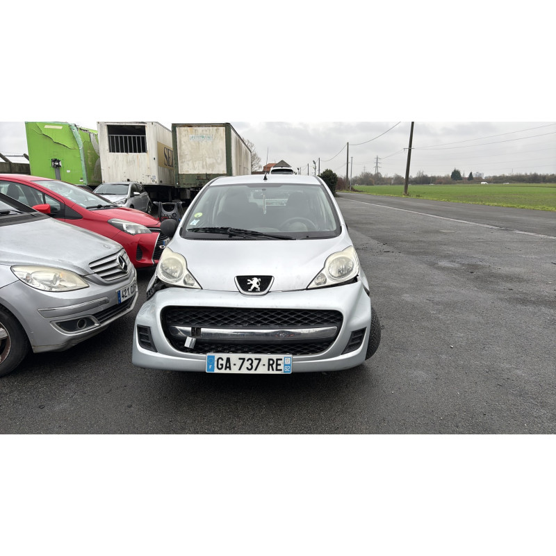 Feu arriere principal gauche (feux) PEUGEOT 107 Photo n°4