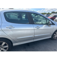 Feu arriere stop central PEUGEOT 308 1
