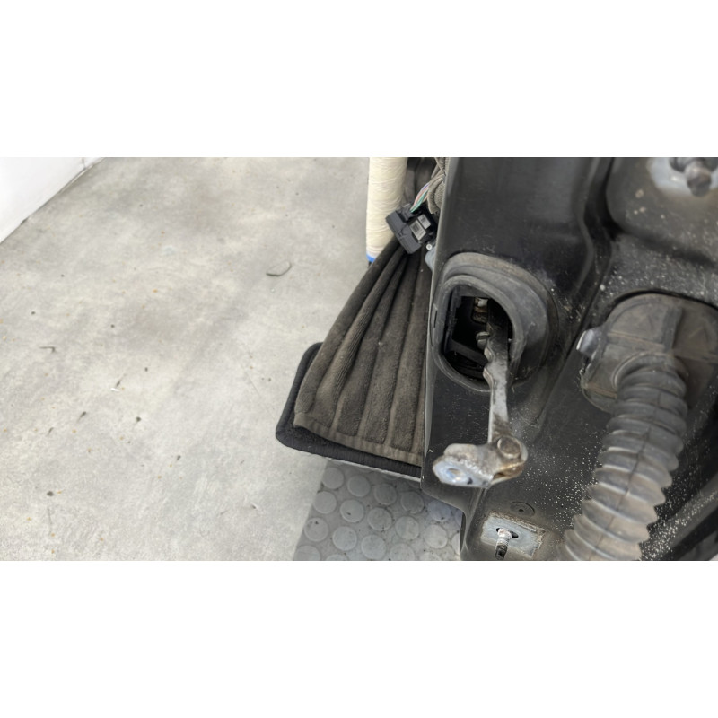 Porte avant gauche RENAULT MEGANE 3 Photo n°3