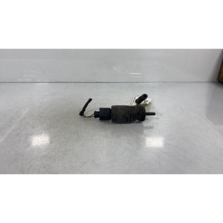Pompe lave glace avant MERCEDES CLASSE C 203 COUPE SPORT Photo n°1