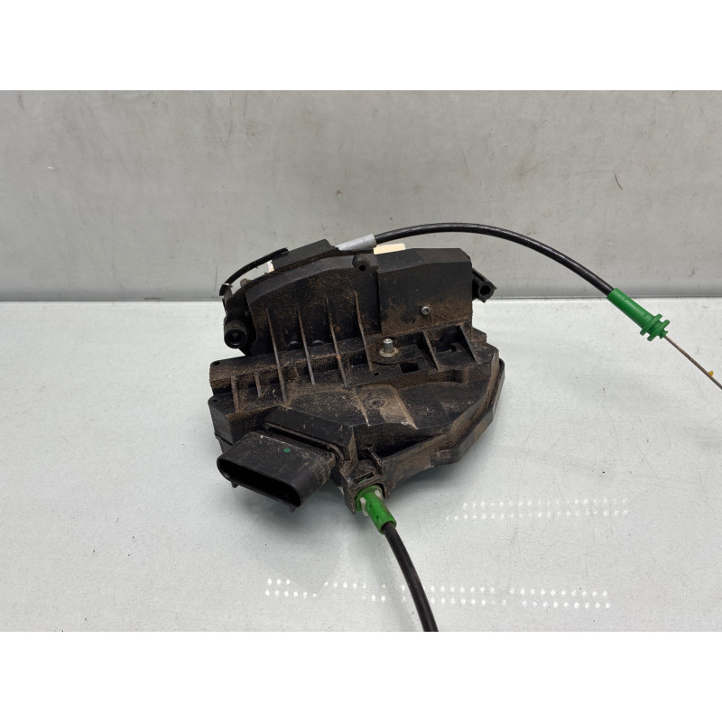 Serrure arriere droit FORD FIESTA 6 Photo n°3