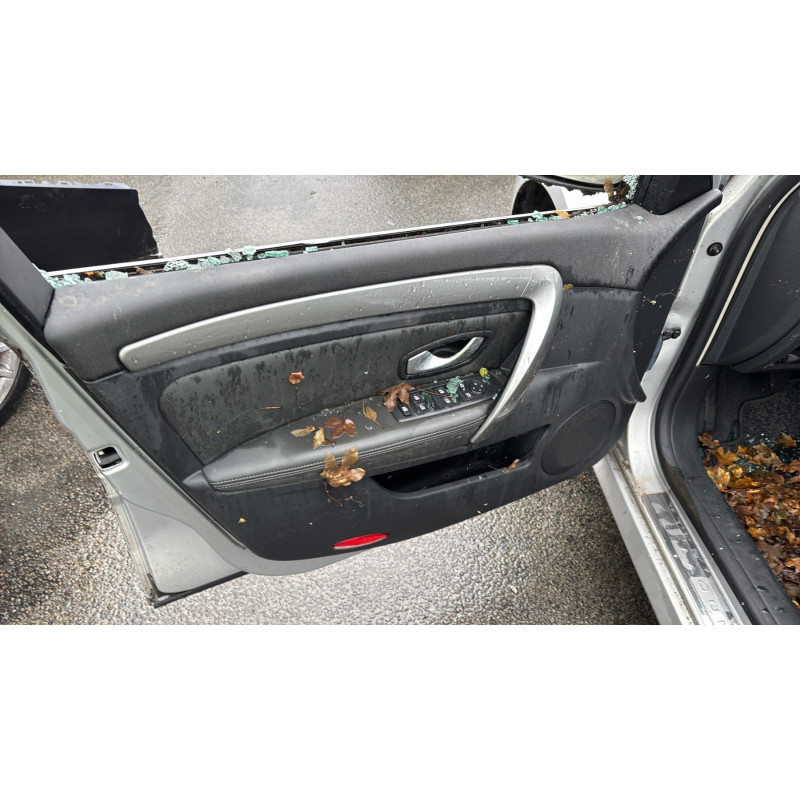 Boitier UCH RENAULT LAGUNA 3 Photo n°18