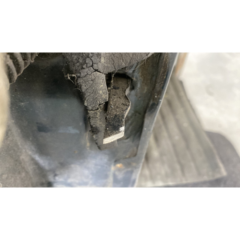 Porte avant droit PEUGEOT 405 Photo n°4