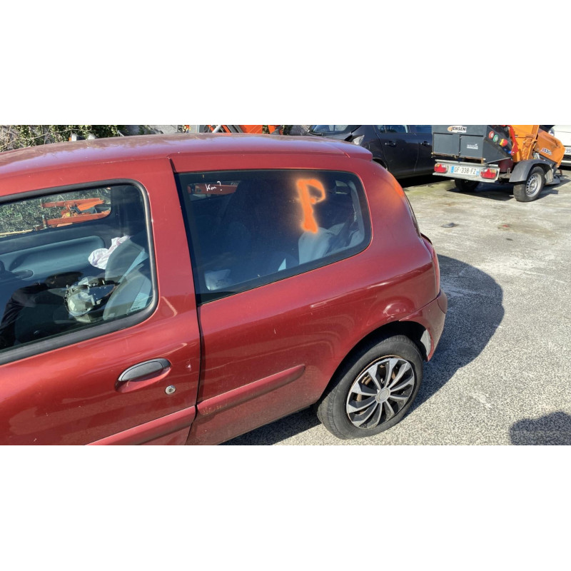 Porte avant droit RENAULT CLIO 2 Photo n°12