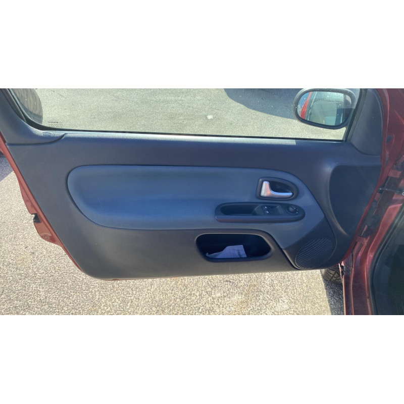 Porte avant droit RENAULT CLIO 2 Photo n°13