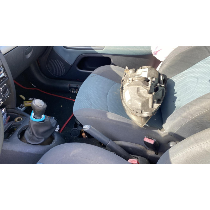Porte avant droit RENAULT CLIO 2 Photo n°20