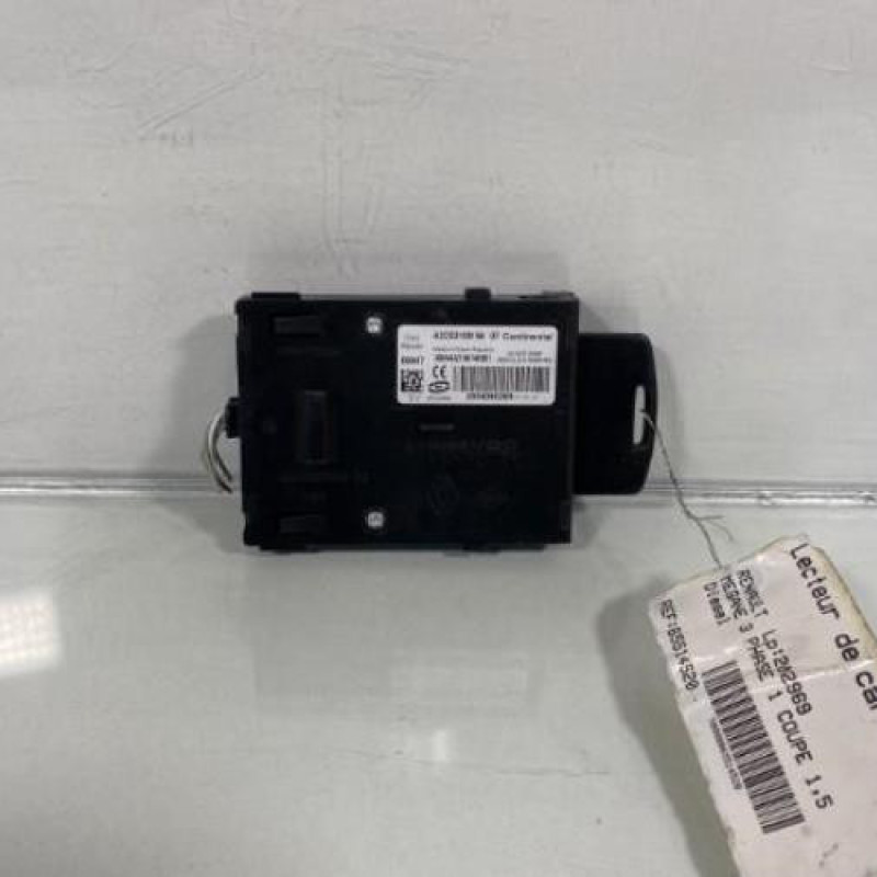 Lecteur de carte (neiman) RENAULT MEGANE 3 Photo n°1