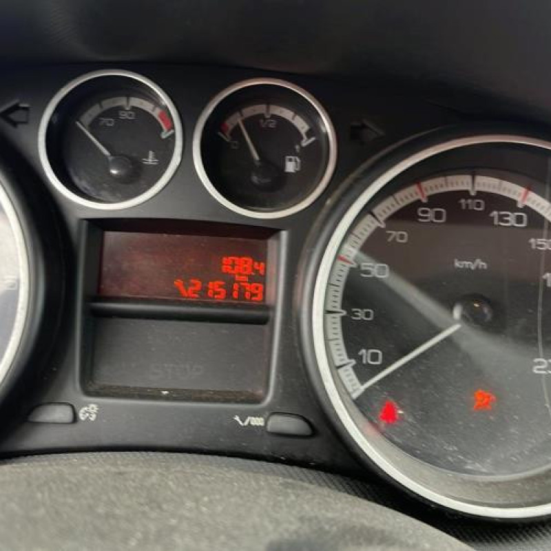 Attache ceinture arriere gauche PEUGEOT 308 1 Photo n°15